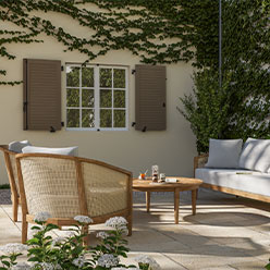 <p>Volets extérieurs : bien choisir entre bois, alu ou PVC</p>