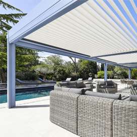 <p>Pourquoi protéger sa pergola en cas de vent fort?</p>